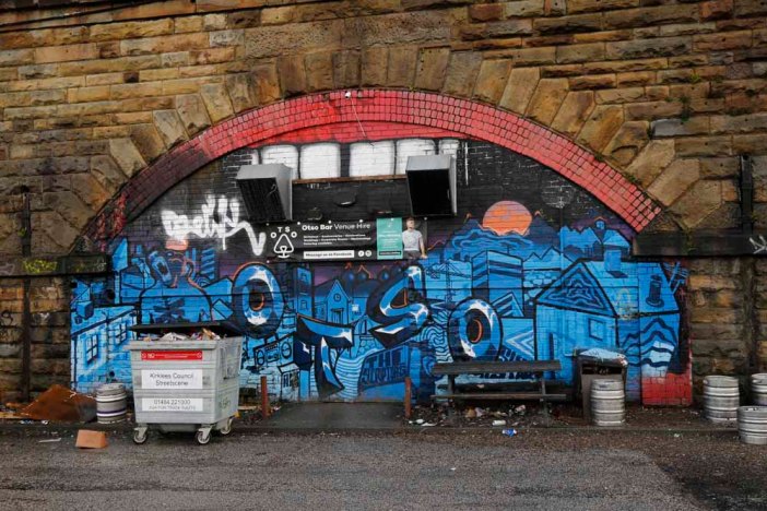 29 Graffiti Art Archways rld 02